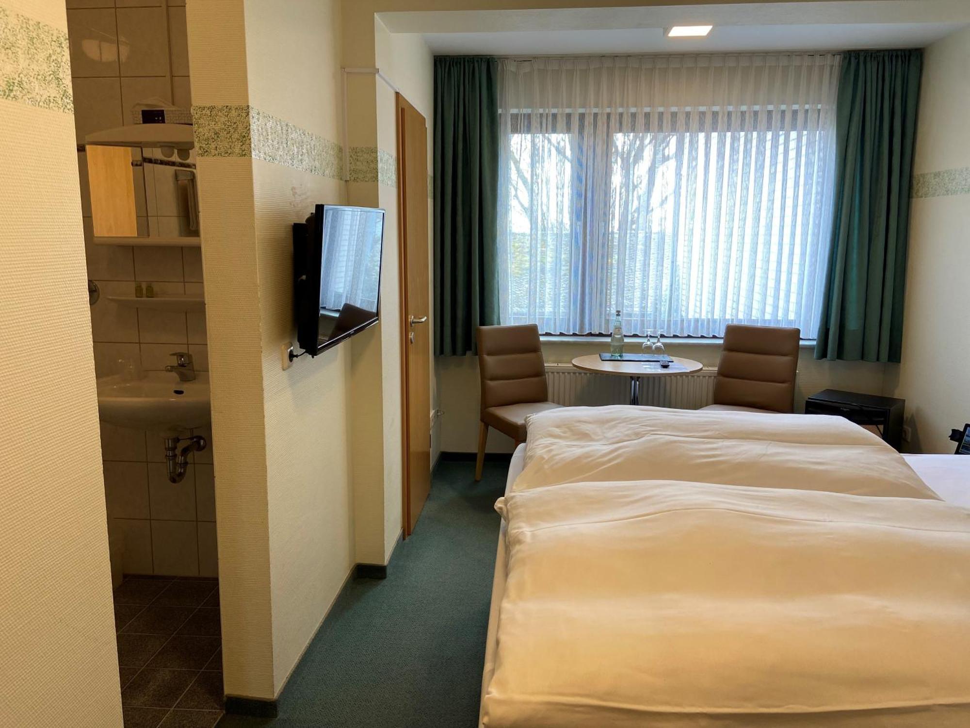 Hotel Roeb 니데겐 외부 사진