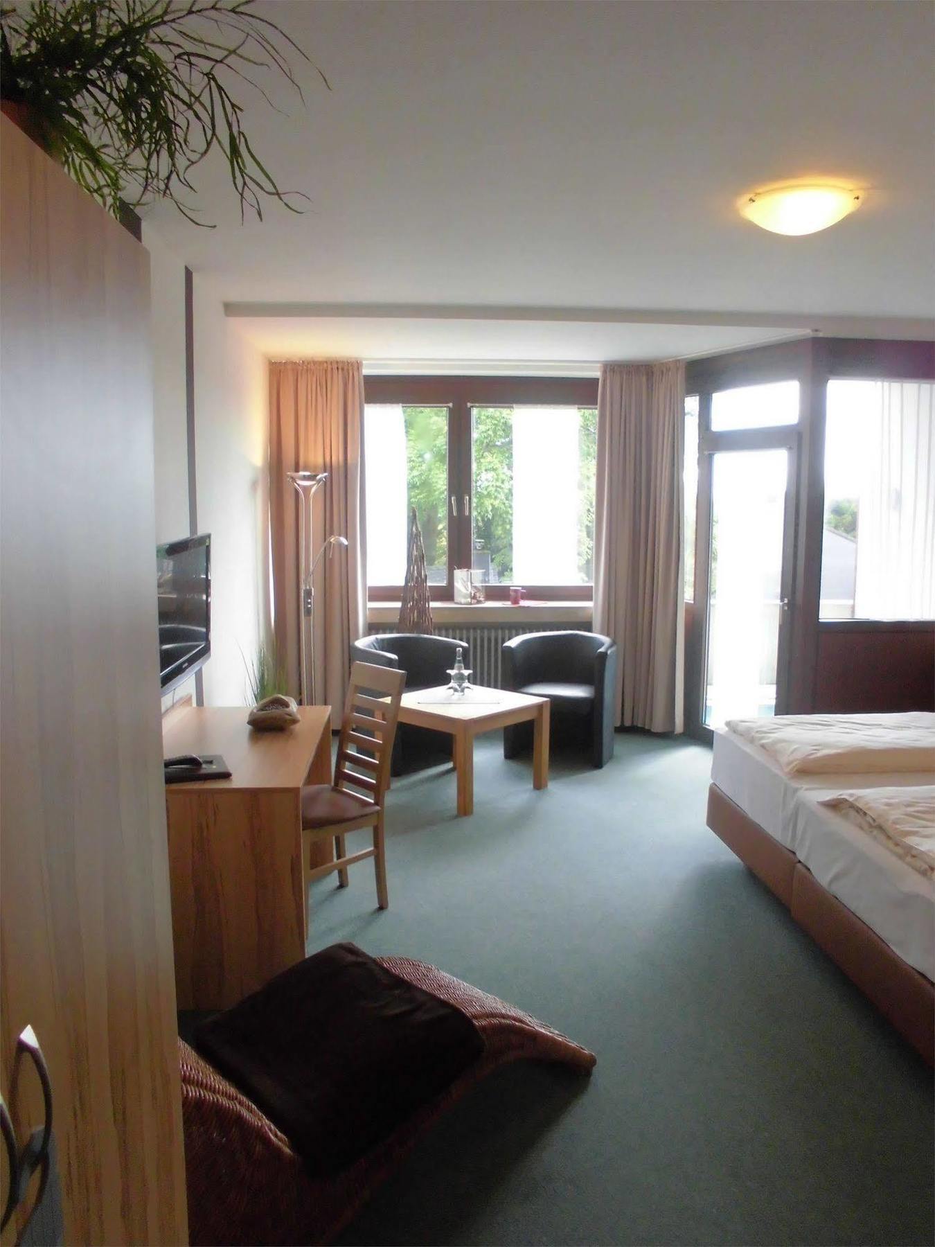 Hotel Roeb 니데겐 외부 사진