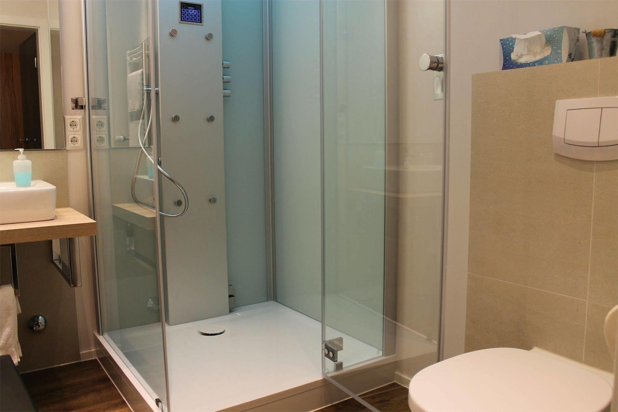 Hotel Roeb 니데겐 외부 사진
