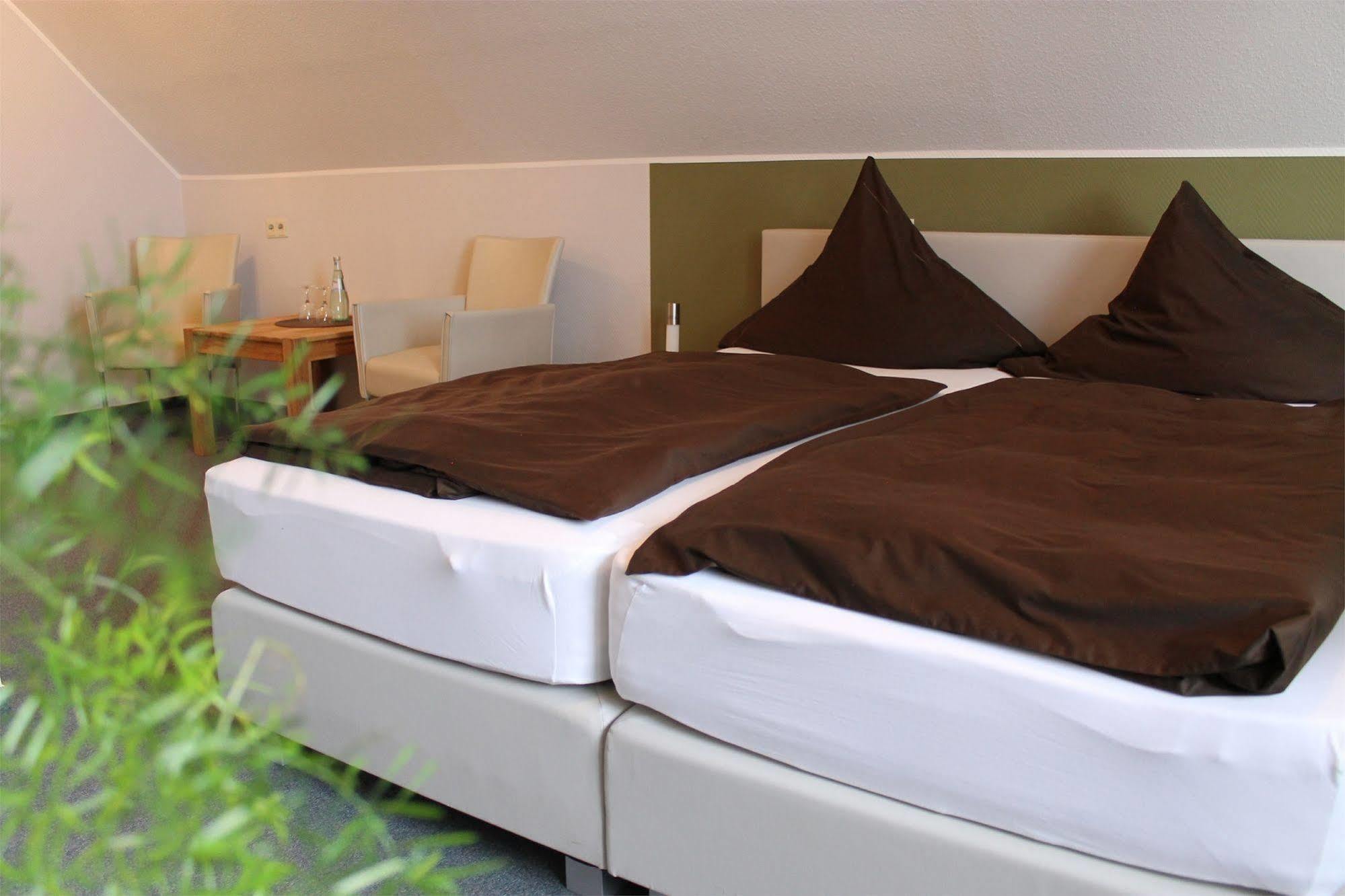 Hotel Roeb 니데겐 외부 사진